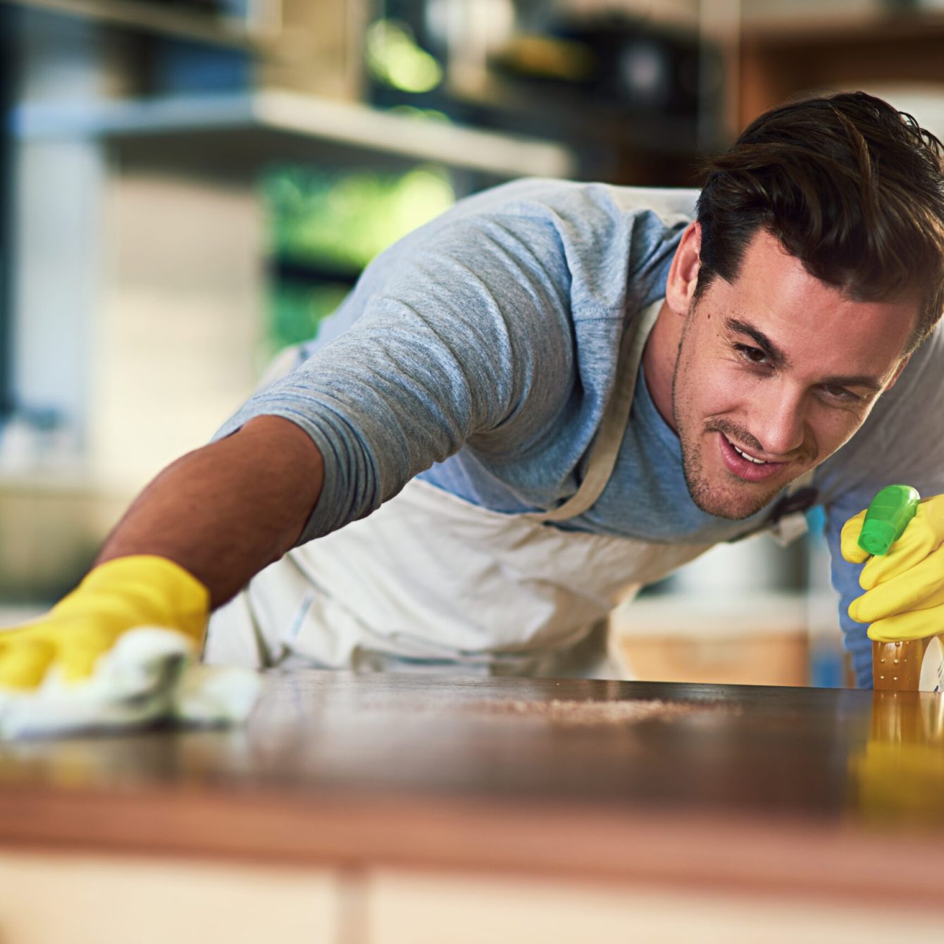 The,Kitchen,Will,Soon,Be,Sparkling,Clean,And,Spotless.,Cropped