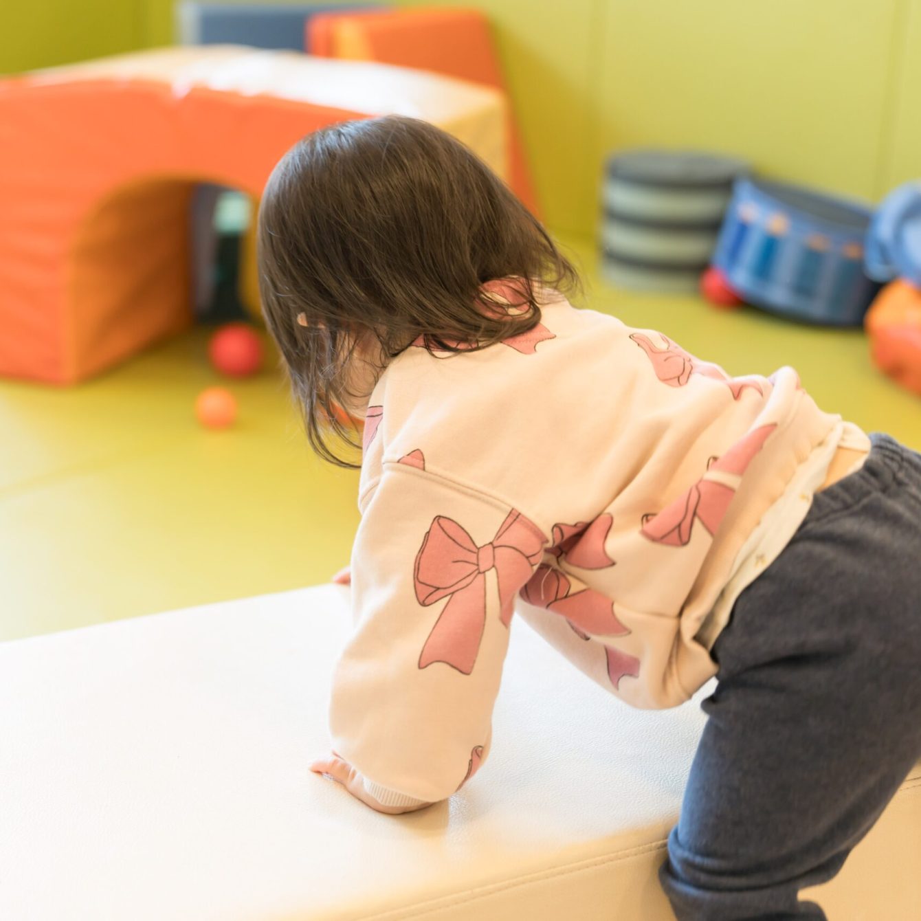 Japanese,Infants,Plays,In,Kids,Room